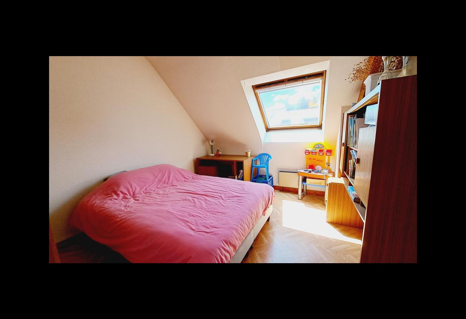 403084fc-10be-417c-a63d-0443298375d2.jpg