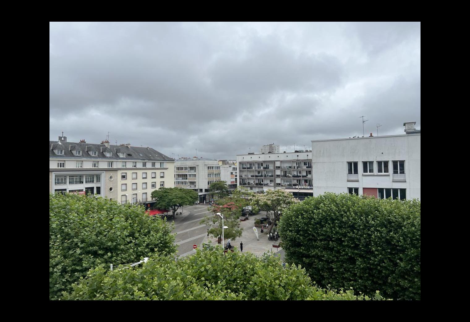 b7f8cea9-6f57-486d-aa0f-7d44c89745e8.jpg