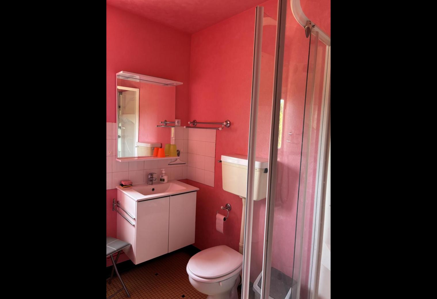 690f1946-c5d2-44d2-9603-a46ac0d46456.jpg