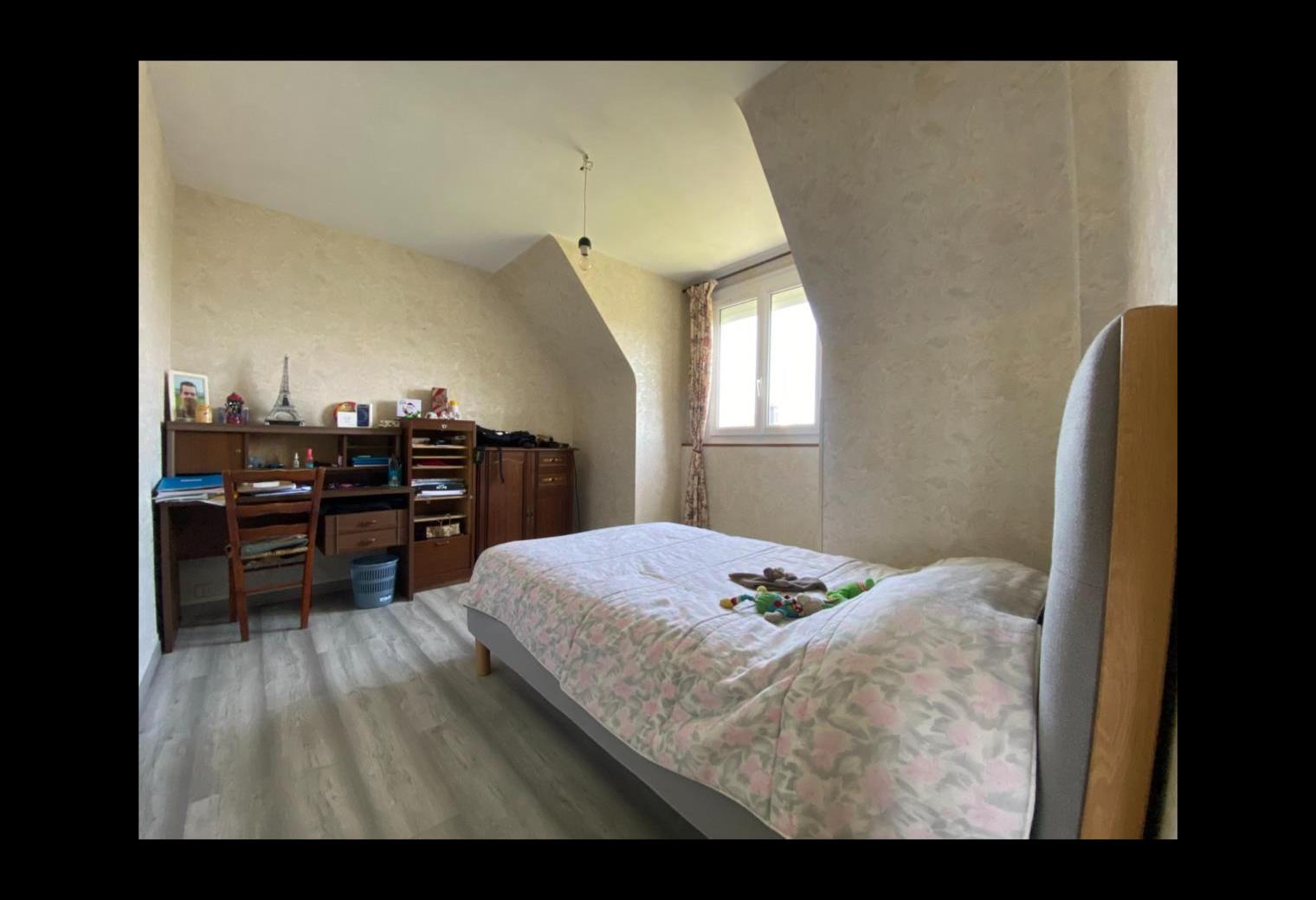 f8967fb9-44b3-4ebf-a6d2-fa6c12f18084.jpg