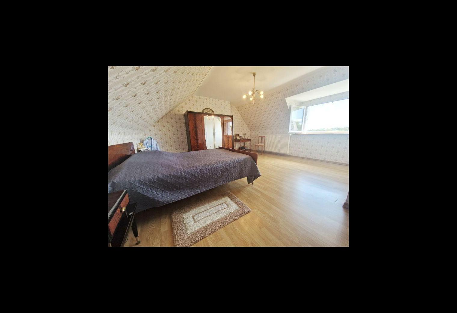 e168ee50-f2ab-4d27-80fd-51b914ae987a.jpg