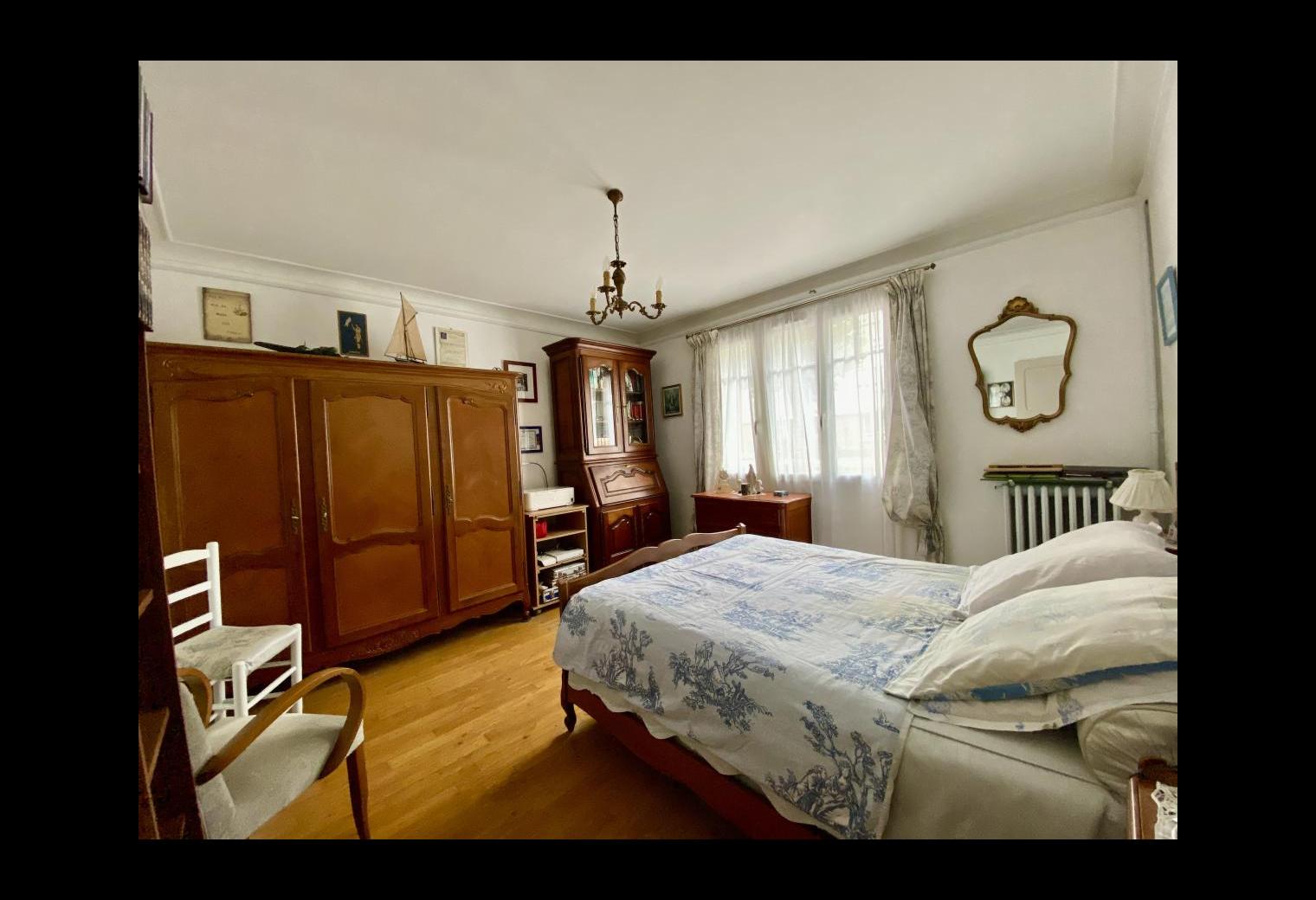 6deea38d-09ad-4bb5-8a59-ce52bd086d80.jpg