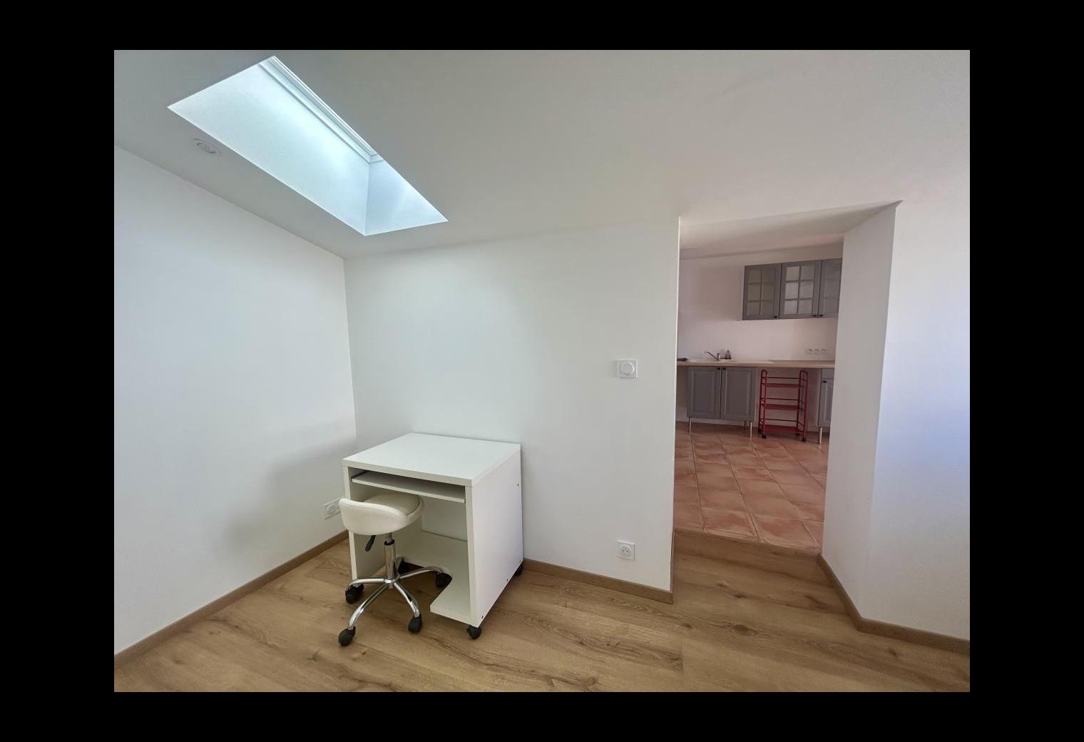7e4ef8eb-8de2-4fcb-962f-9aaa9172a73d.jpg
