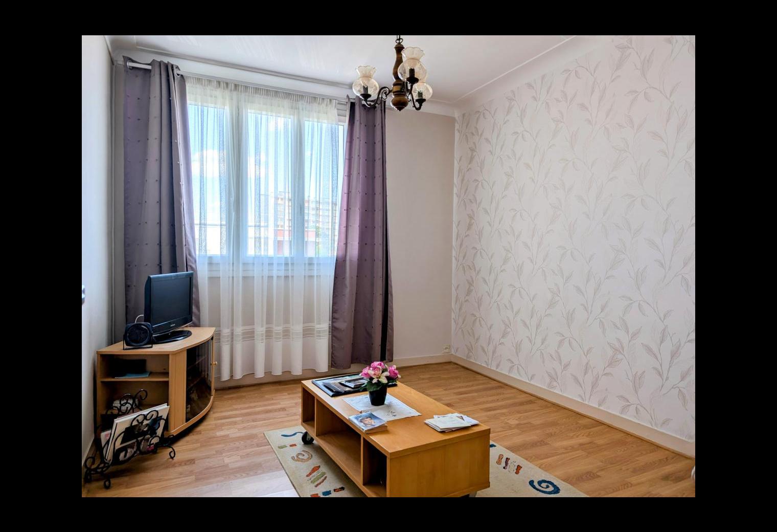 4cc7ad80-e0ac-4589-9b34-fd1b80db7c9a.jpg