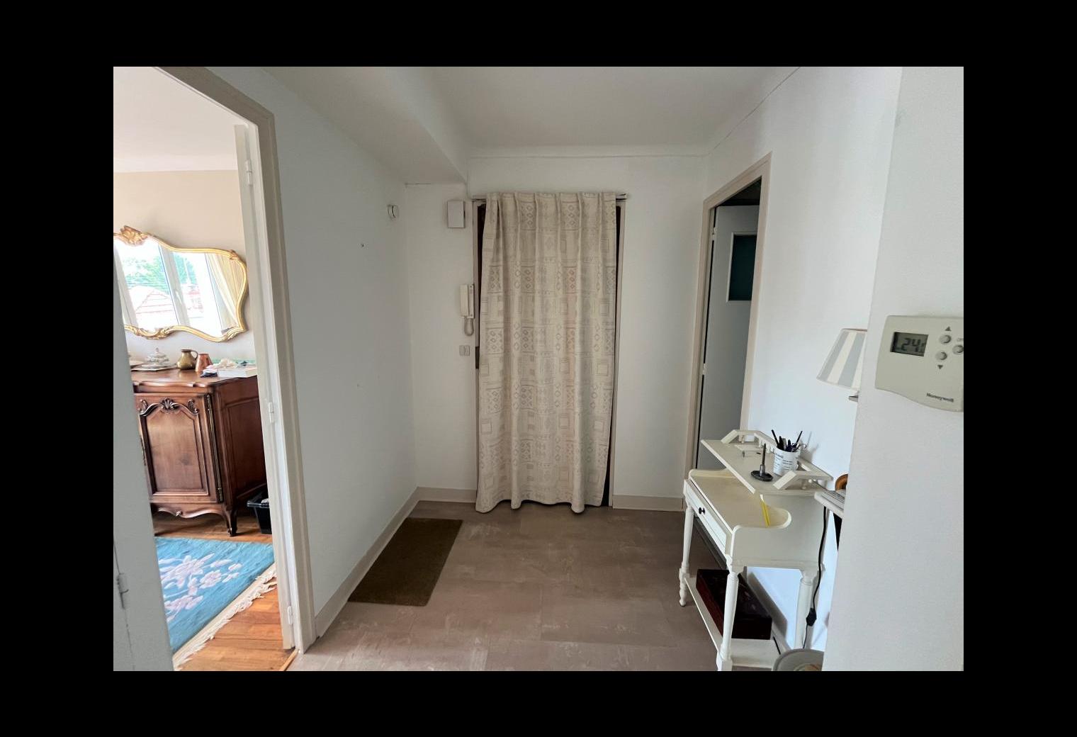 247a8777-f4fc-4a20-a384-cb6ad5bd7414.jpg