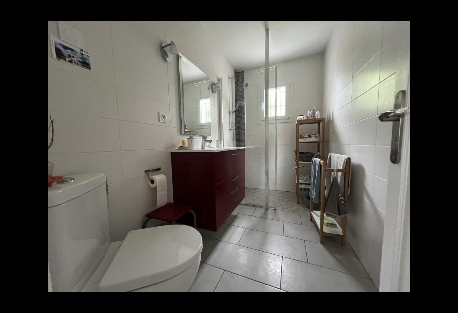 37d3cb18-0b39-4ede-9ca6-9718e67cd44a.jpg