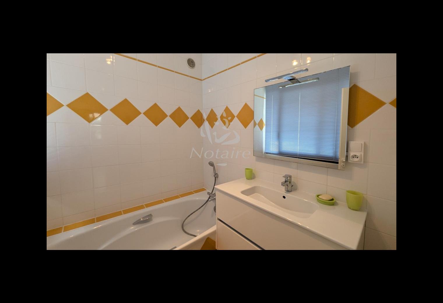 7cd967bc-8cdd-4e0c-b8b7-85ac94508d9a.jpg