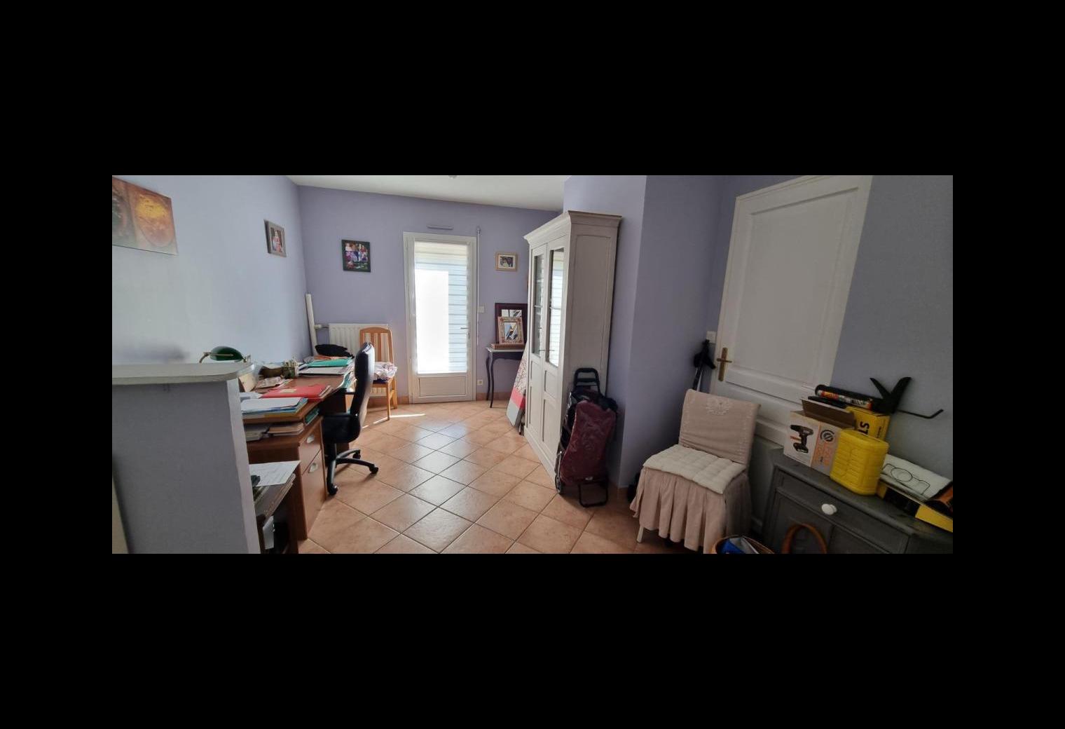 0aa55548-6009-4df2-b5f4-877ff2d8ba0a.jpg