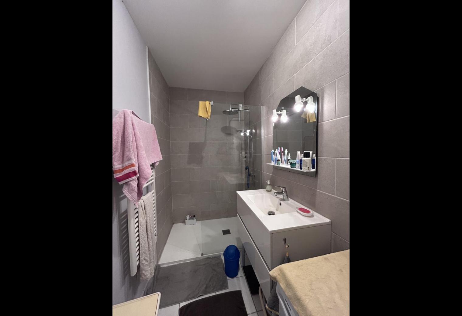 5daa4e3a-b3fa-48a5-a857-1c903cdd4a3a.jpg