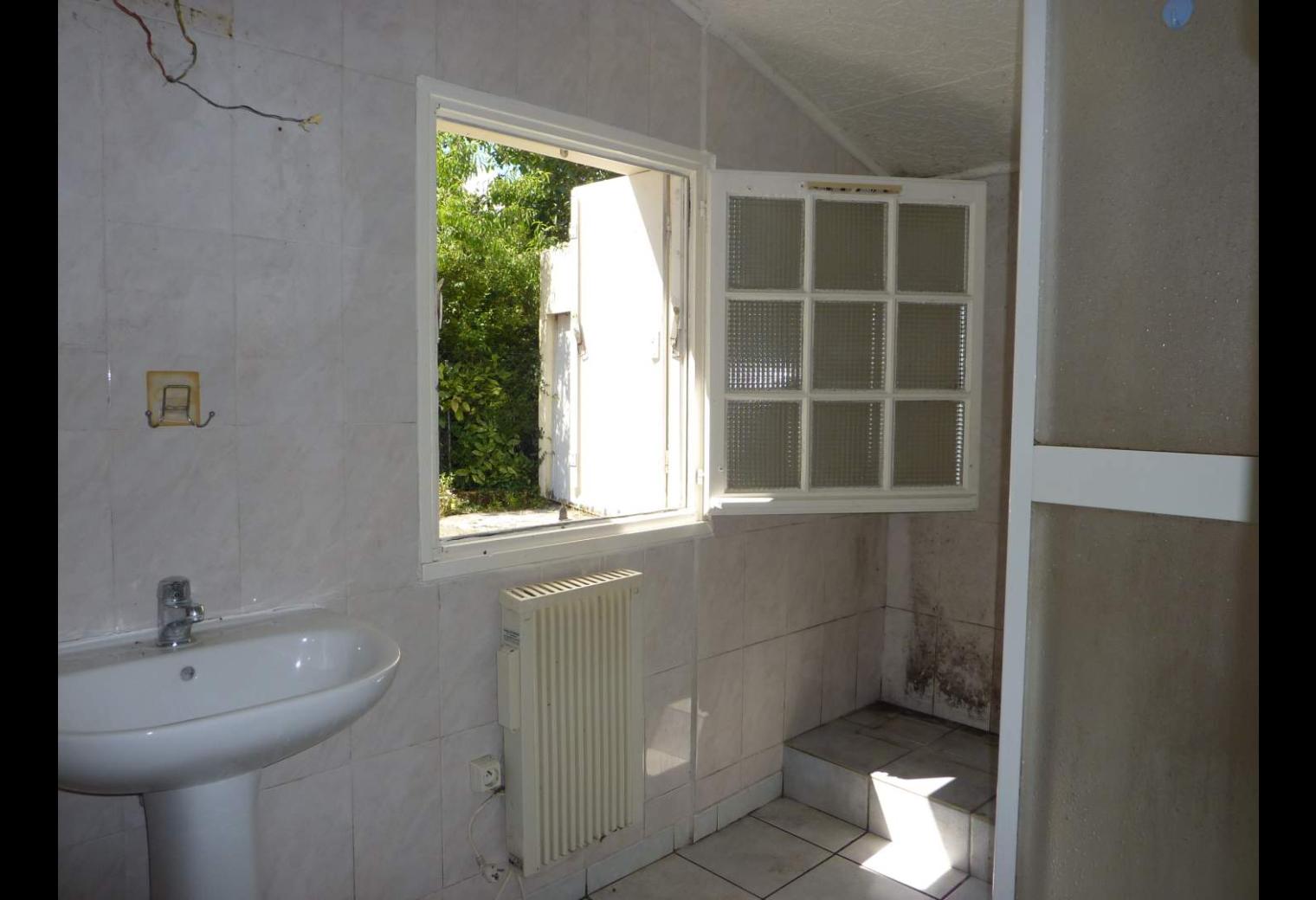6e1b2921-4b11-42b9-bed6-a58226a6afd5.jpg