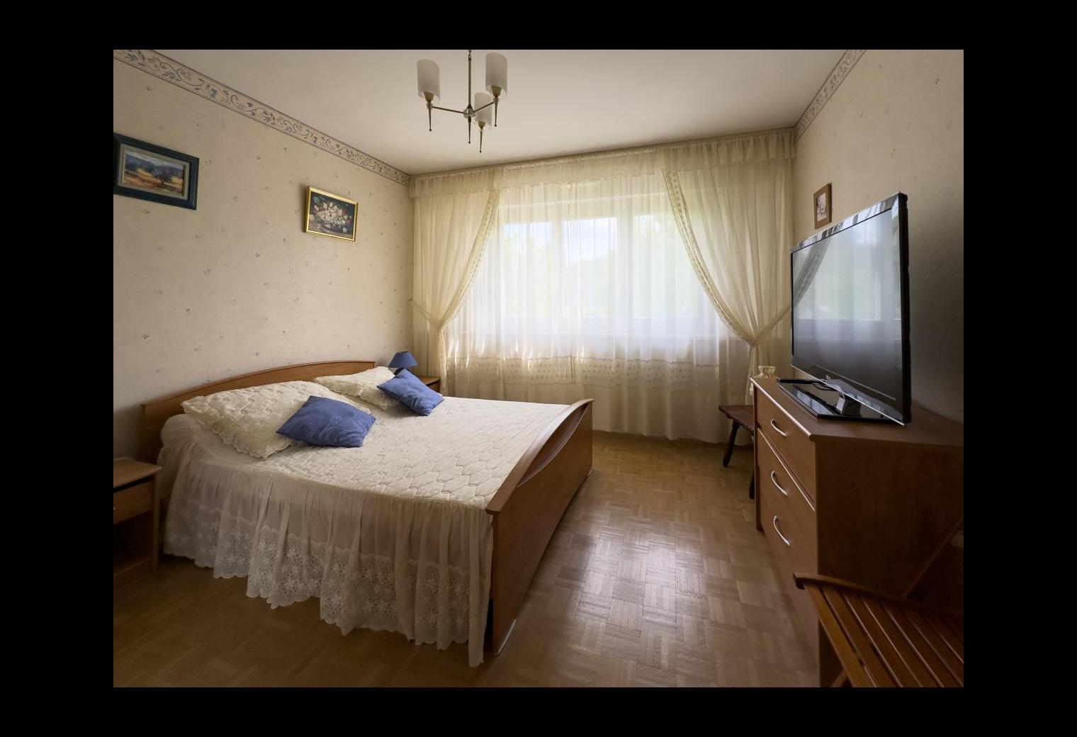 b073b398-45f2-4aed-95ed-1b9d9ef9b9f0.jpg