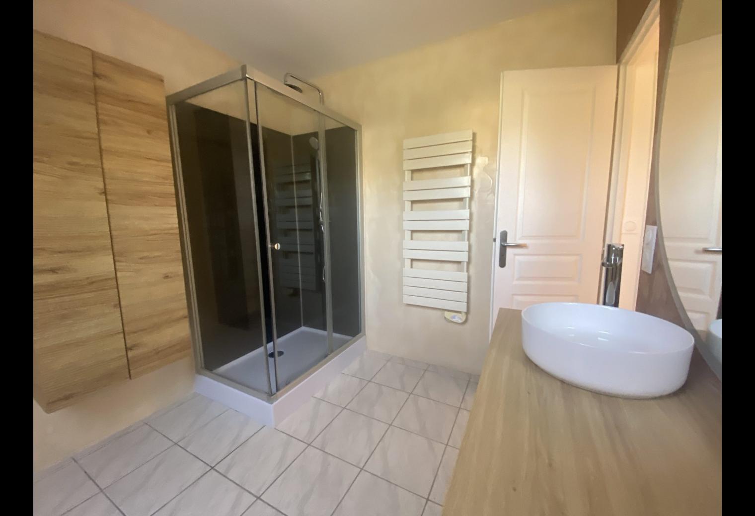 7bdd2cba-7d77-44aa-a7ef-e4d17d52cdbf.jpg