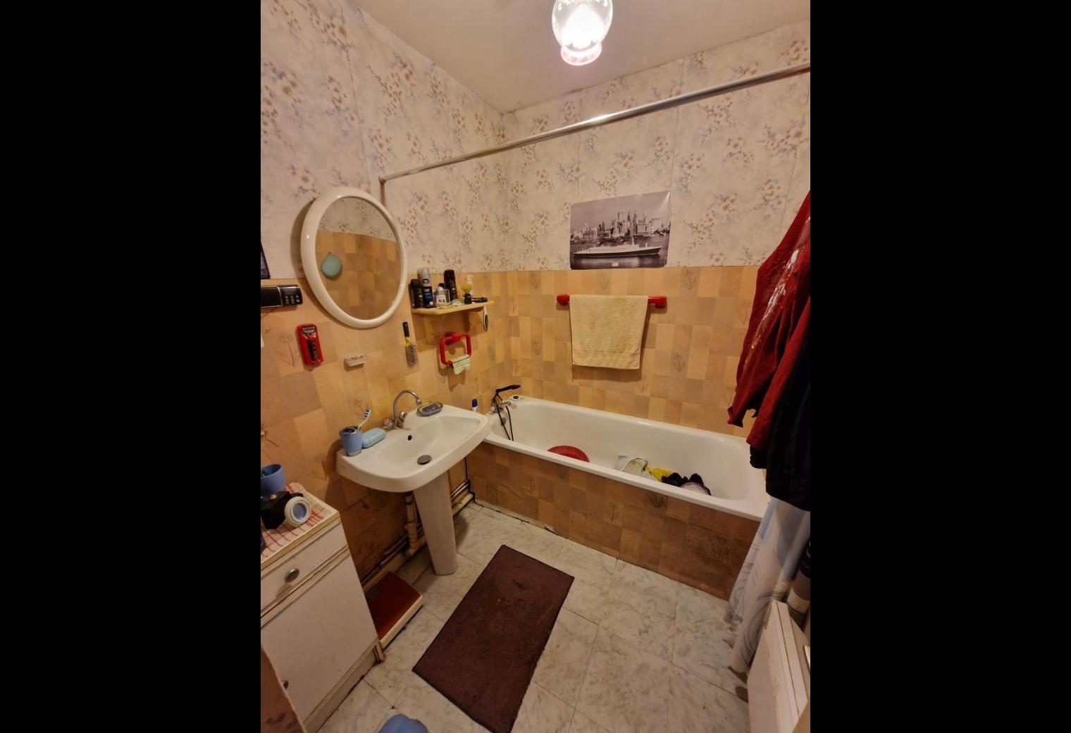 54ecc7e4-d0f1-4079-ae96-1ae596a75bd9.jpg