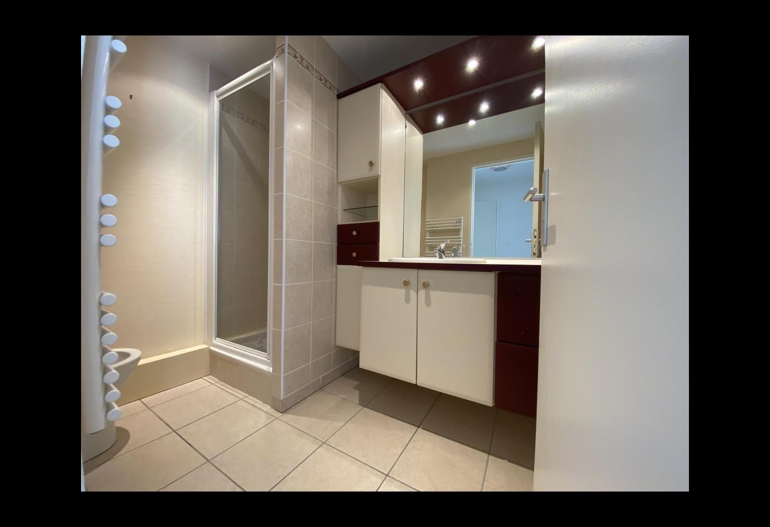 5db82d5f-d01a-451e-b287-7d679601ccbd.jpg