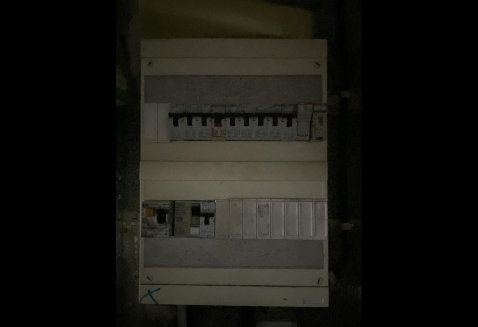 f514de04-ad11-4069-8bd6-e56c9f44aa16.jpg