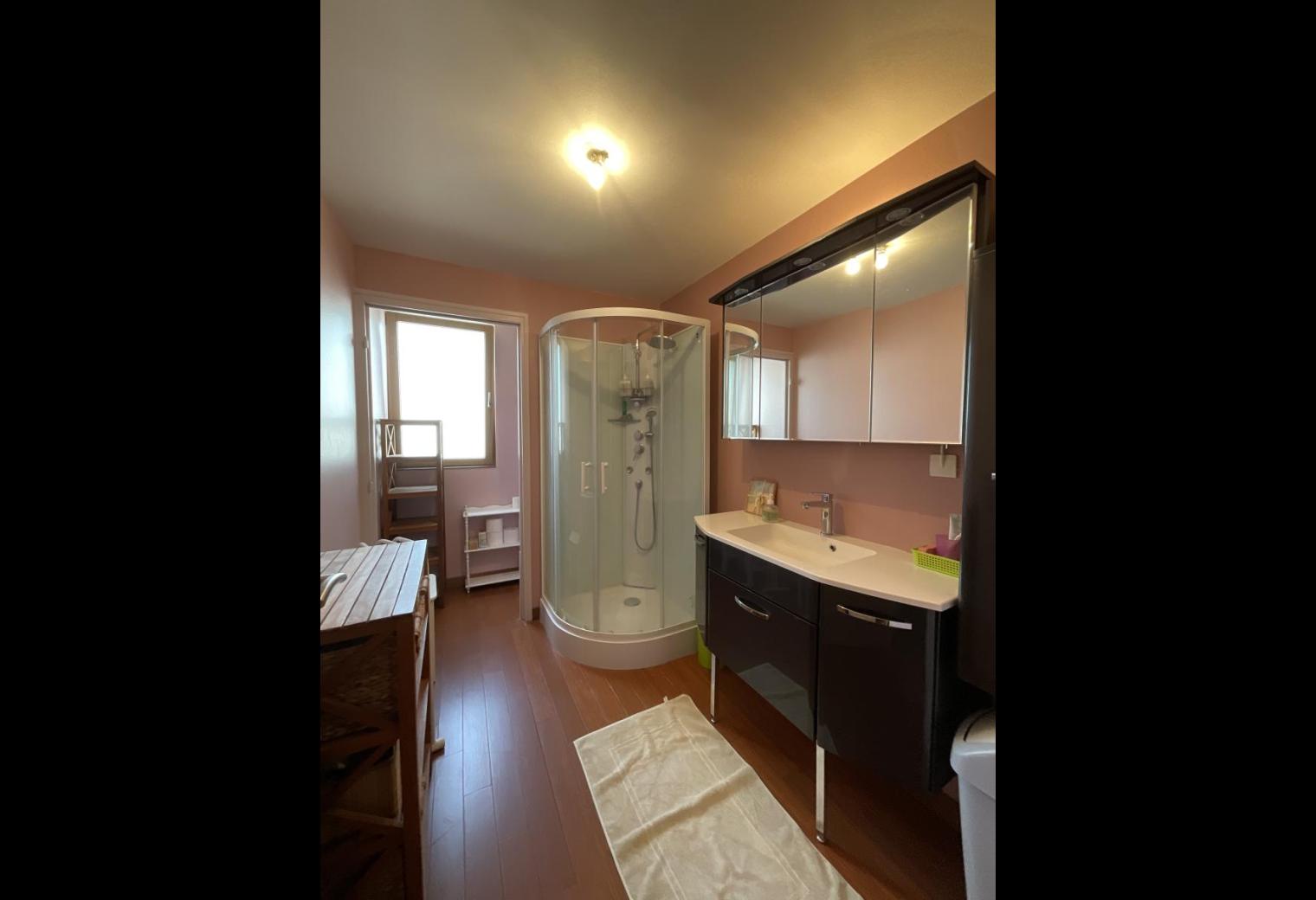 7e7db727-a1ae-4edc-a0aa-3dc11a846529.jpg