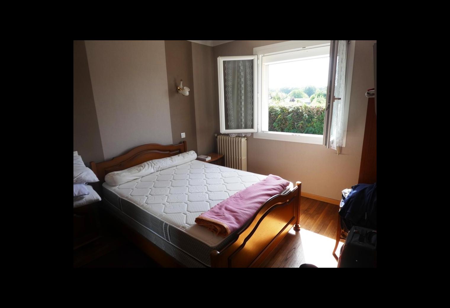 e411dd3d-635c-479f-a8a2-2b3ecb091ba8.jpg