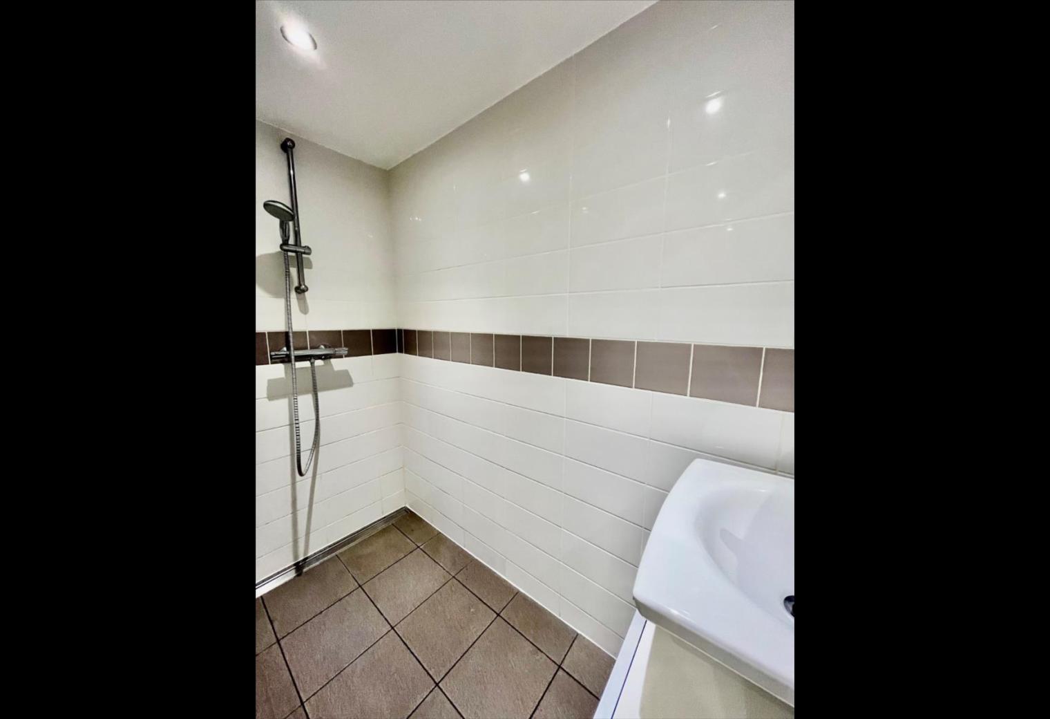 d23d3a5c-73e0-4057-bed7-32f3aee13b8e.jpg