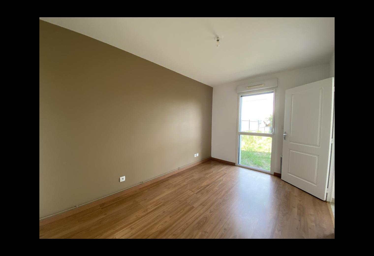 e8ce2cab-8335-424f-bb30-0940ce439f2d.jpg