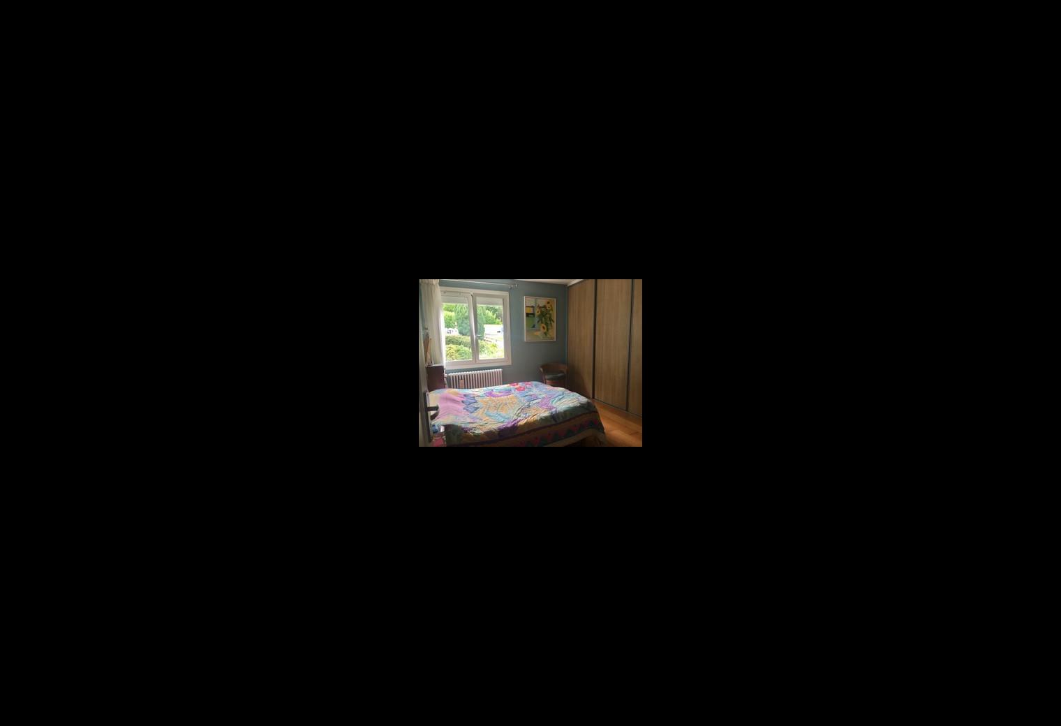 adf29b41-4da5-46f7-845c-0ba24b9416fb.jpg