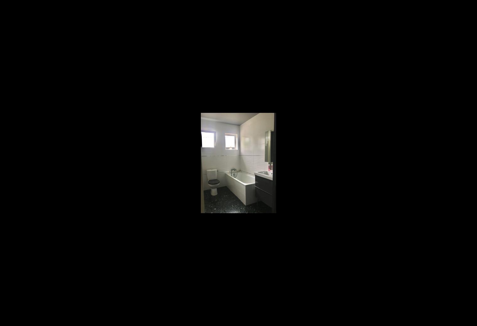 c38bb953-3eb1-4d02-9d19-b5bfe7dc67d4.jpg