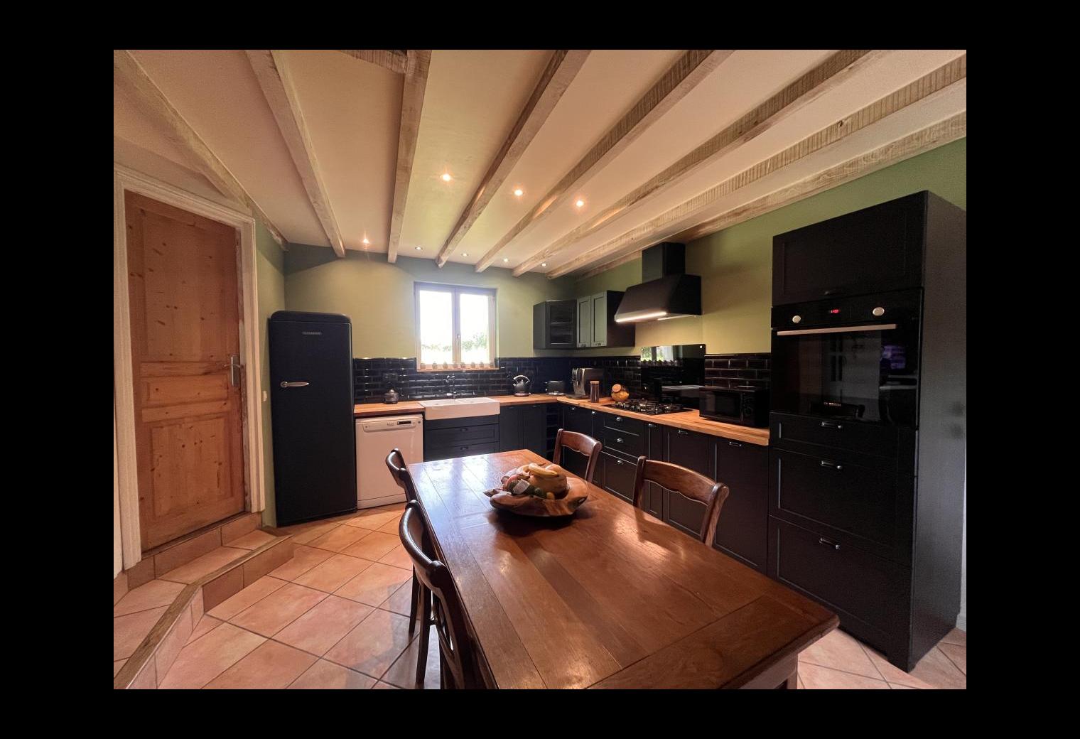 43022a3e-ec13-4bd3-afe8-46d439ef7110.jpg