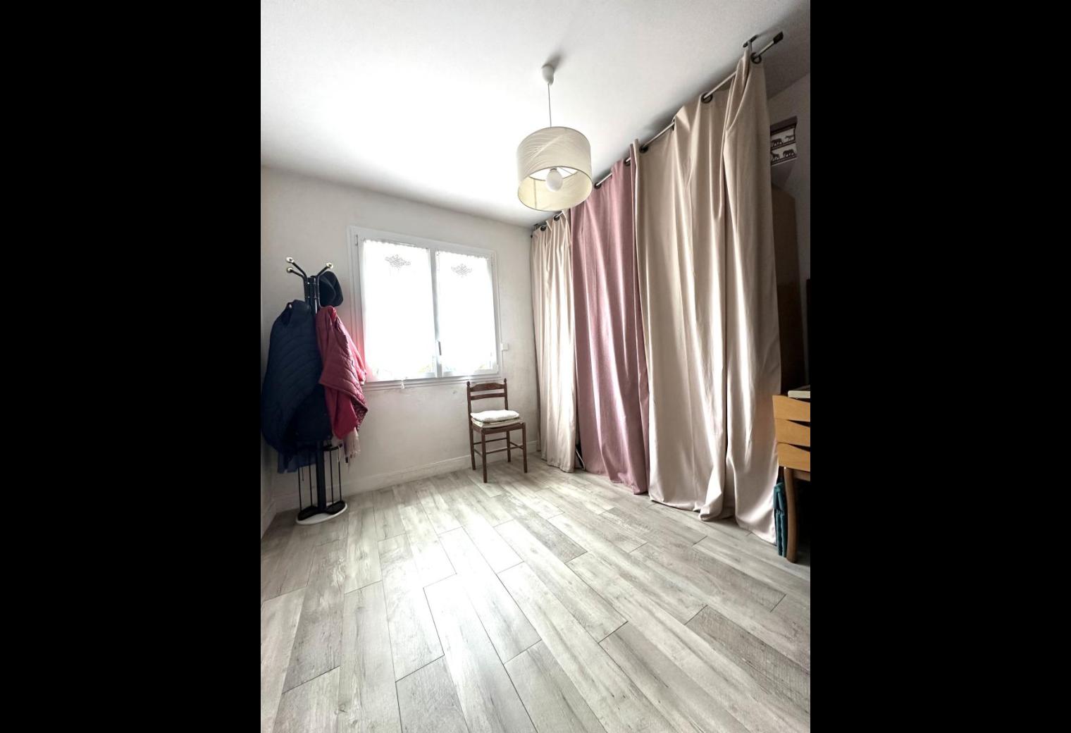 3d98b481-cf76-4fab-81b0-fa17d5404c82.jpg