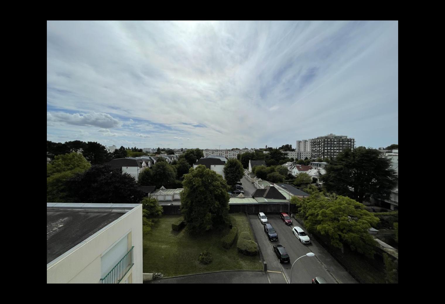 af66f051-c3ff-4d16-bd55-66b90d456e47.jpg