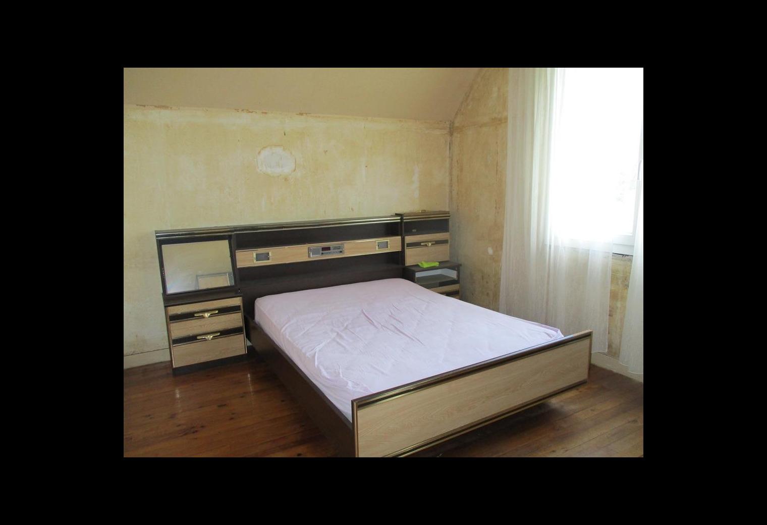 12cb1db0-5d5a-46e5-a237-5aced8910663.jpg