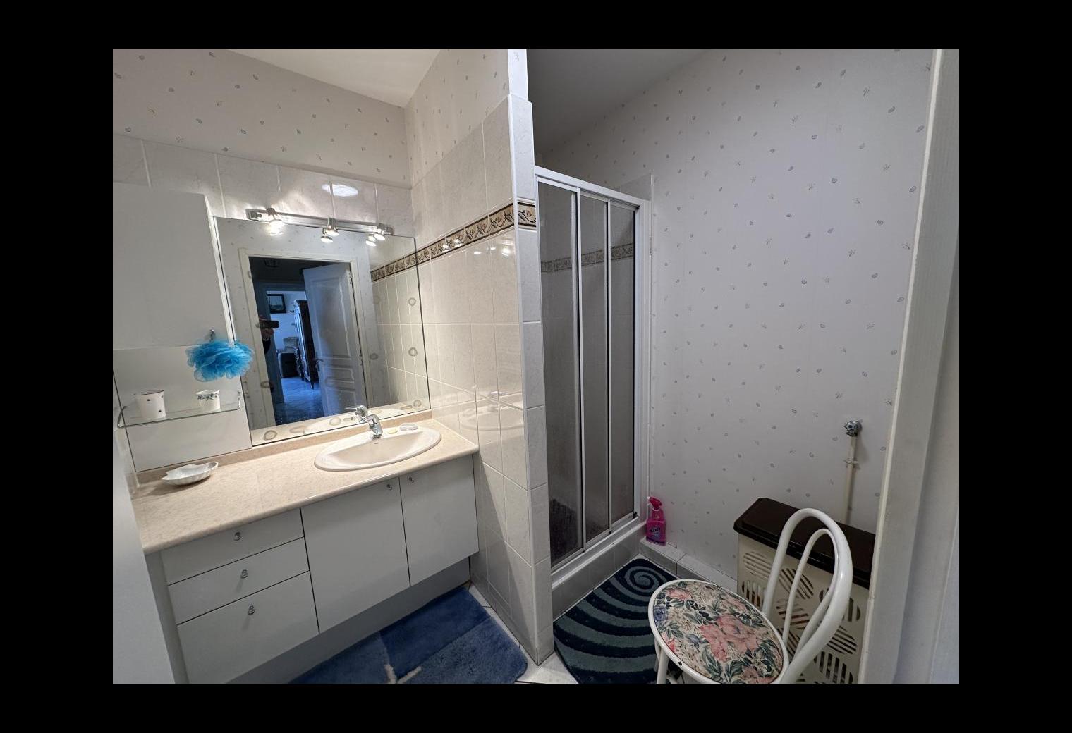 03bdc4d1-91d3-42ae-bc6c-a816f757ec6f.jpg