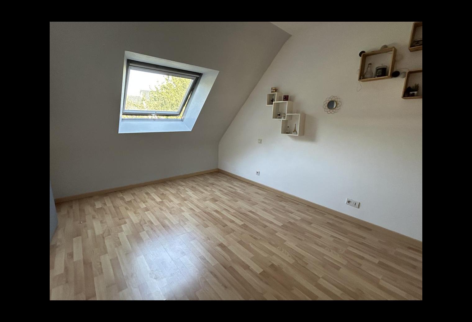 de1fac20-1316-4894-abf4-f4e18ddca5df.jpg
