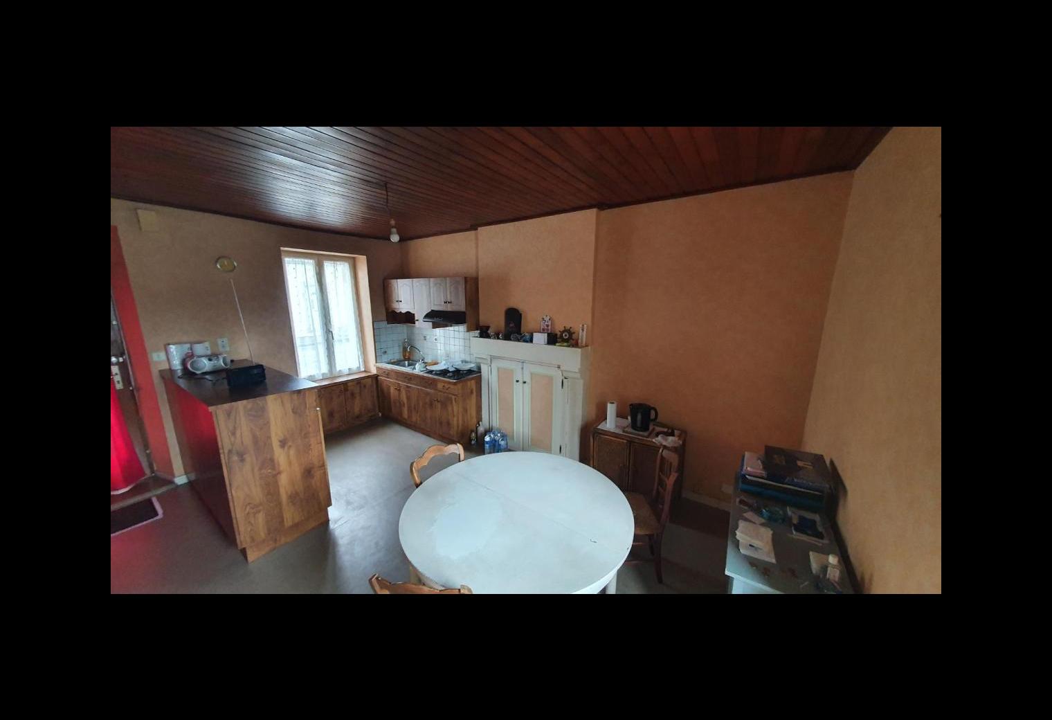 8e646882-8378-4abf-b951-88a61800cf77.jpg