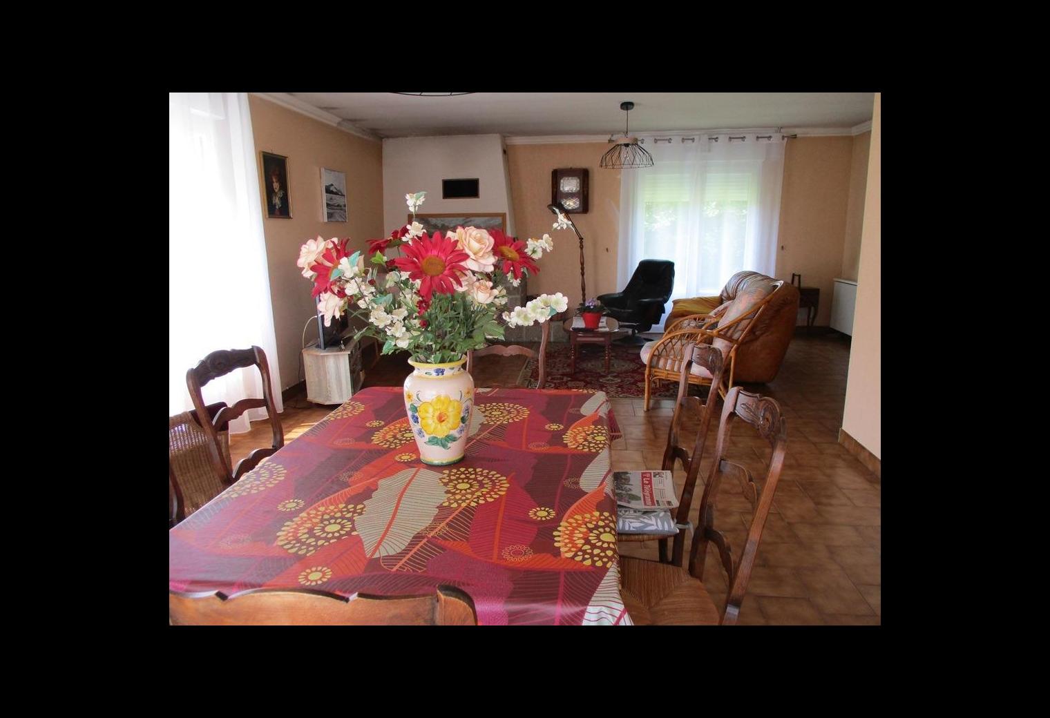 ee16390d-1067-4bac-aace-e2794467232e.jpg