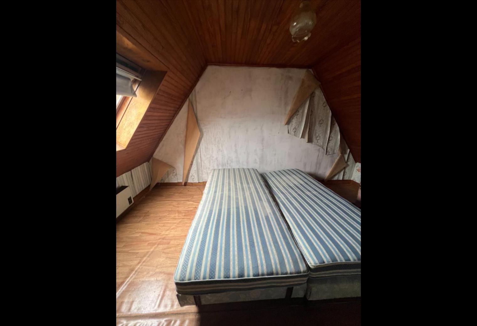 942e6d17-df06-4067-85e9-8411ddfafced.jpg