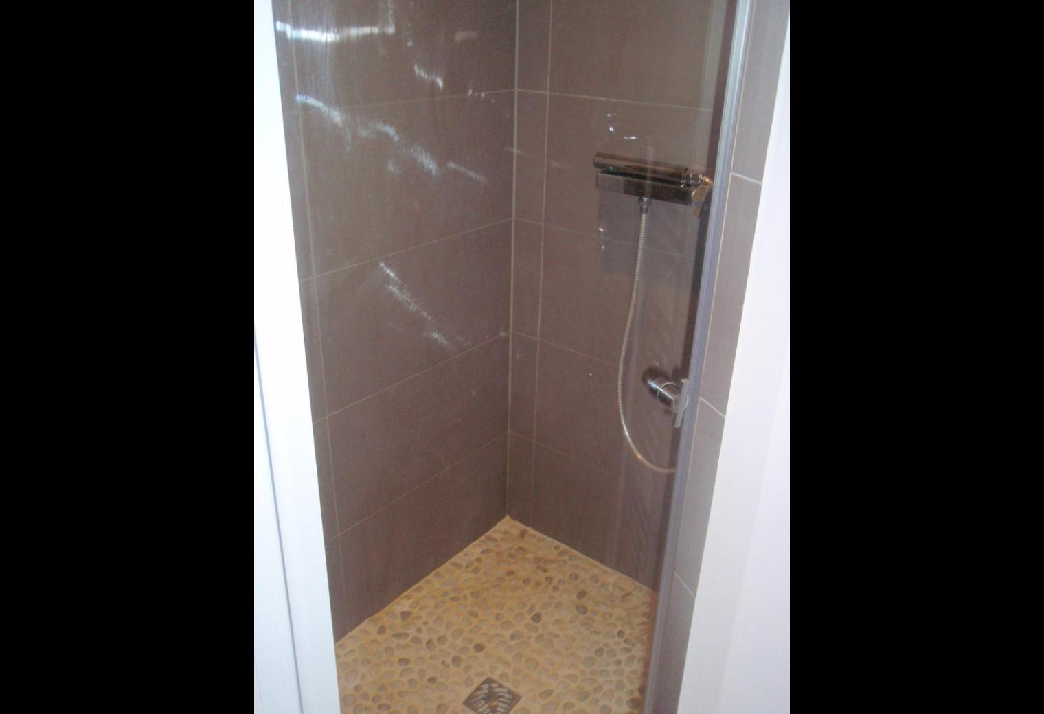 fc6702db-da43-4c5a-a098-574c7e145a29.jpg