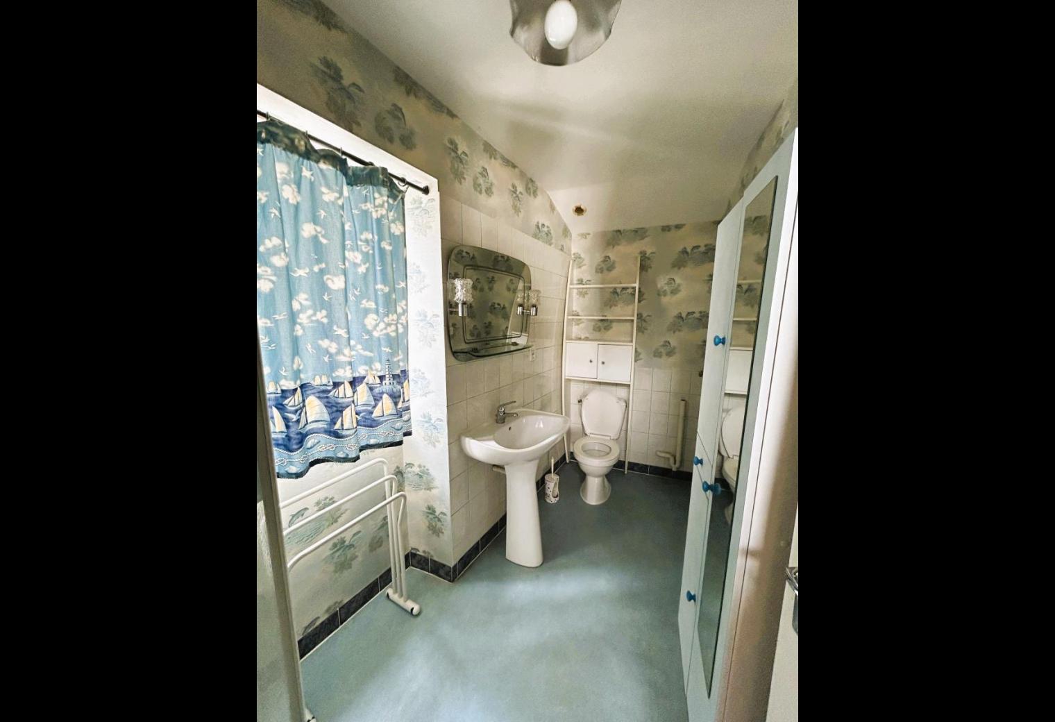 bc7b406e-d453-4e1f-b0f6-75fc4de00d2e.jpg