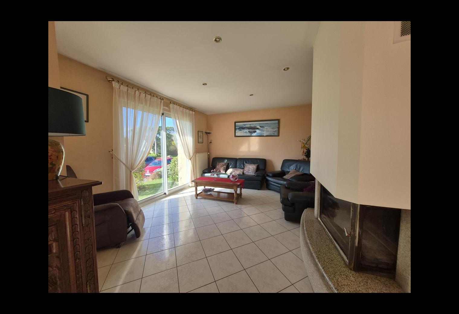 2dcb76ec-d3b4-4aa0-838e-9b6610e6712d.jpg