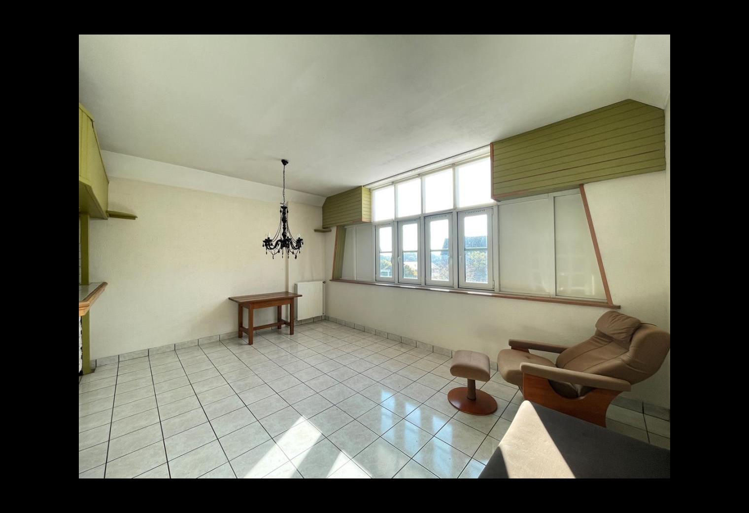 3dce88a9-e7c9-4f86-a197-59fa74c97849.jpg
