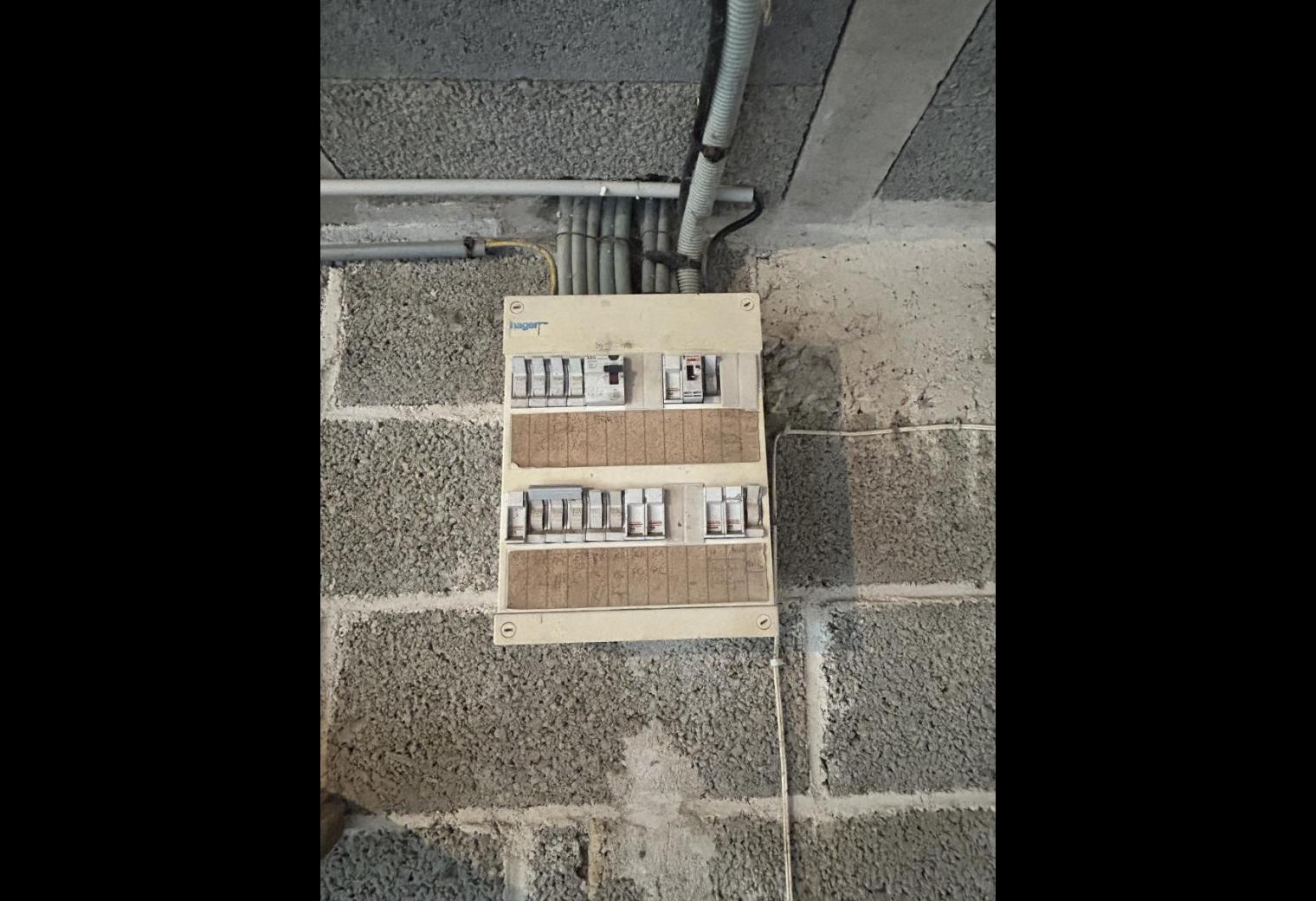 a840fb65-1d85-4e8c-adb0-0c913c9d8ae0.jpg