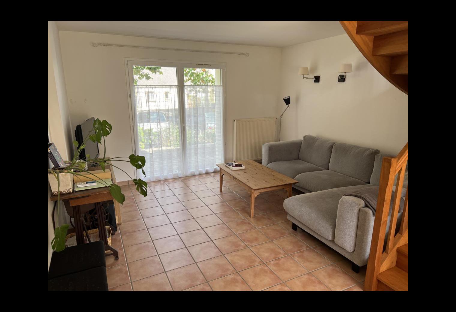 a9de2ef6-a14d-4e96-8fcd-2f6d9472bc44.jpg