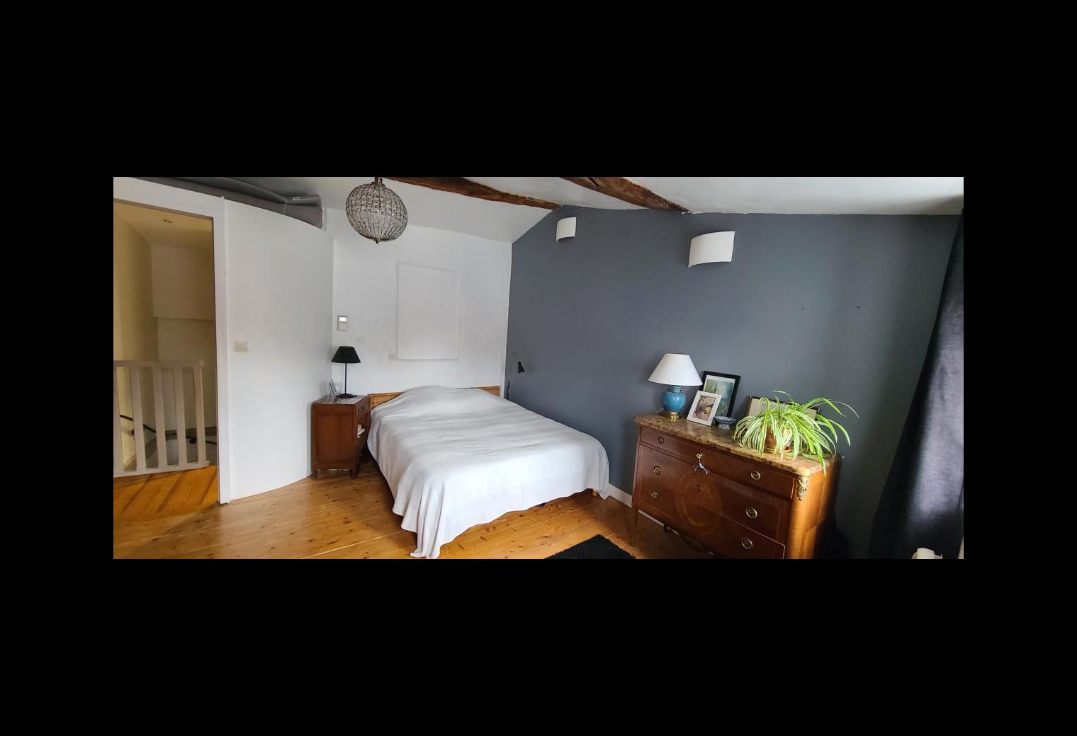 8042fc4f-d797-4bed-bada-f83b78208f5e.jpg