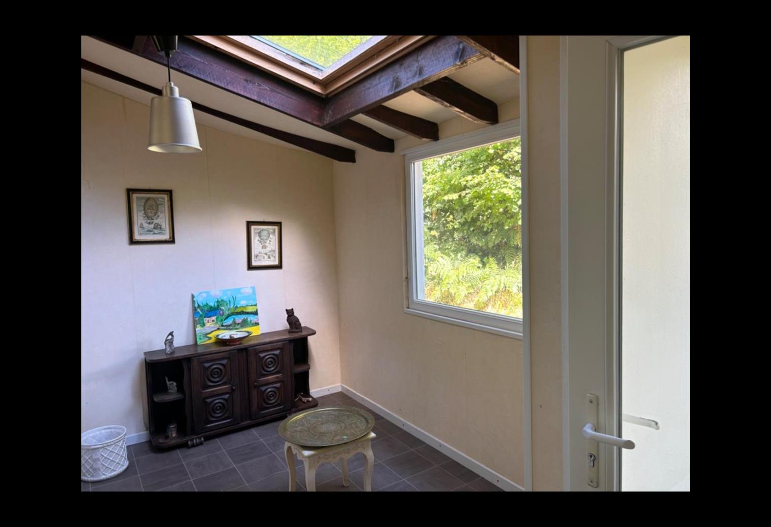 fd01d652-ecd9-4d8c-ad13-7949cc9e59b5.jpg