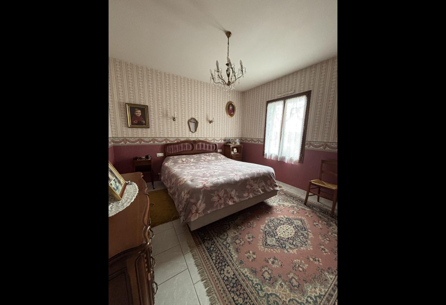 4d845f24-54dd-4b04-9840-70550f7937b5.jpg