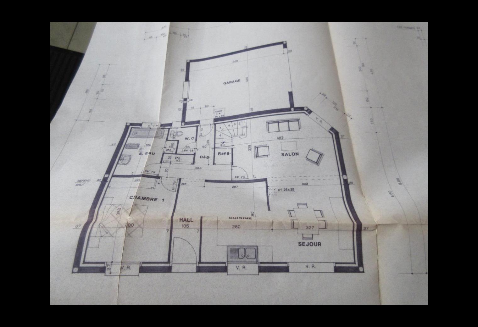 a71973c4-983e-4f12-a984-9eaca831d937.jpg