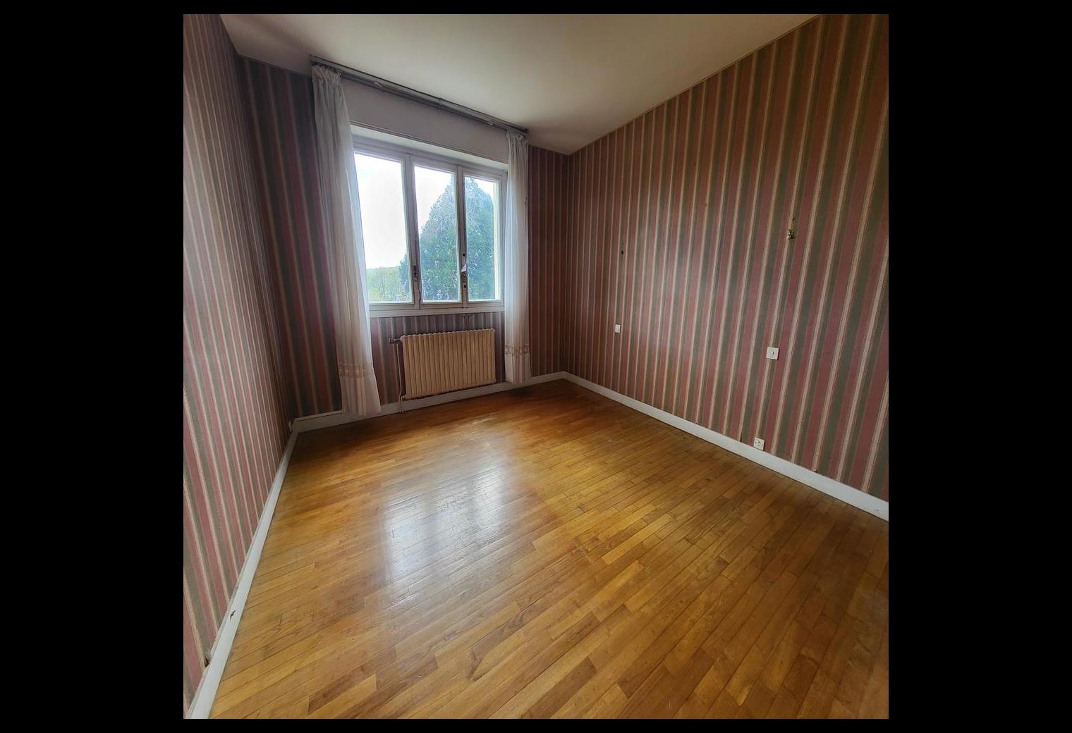 ebb48455-35d7-4d4d-835f-9bbcafb639bb.jpg