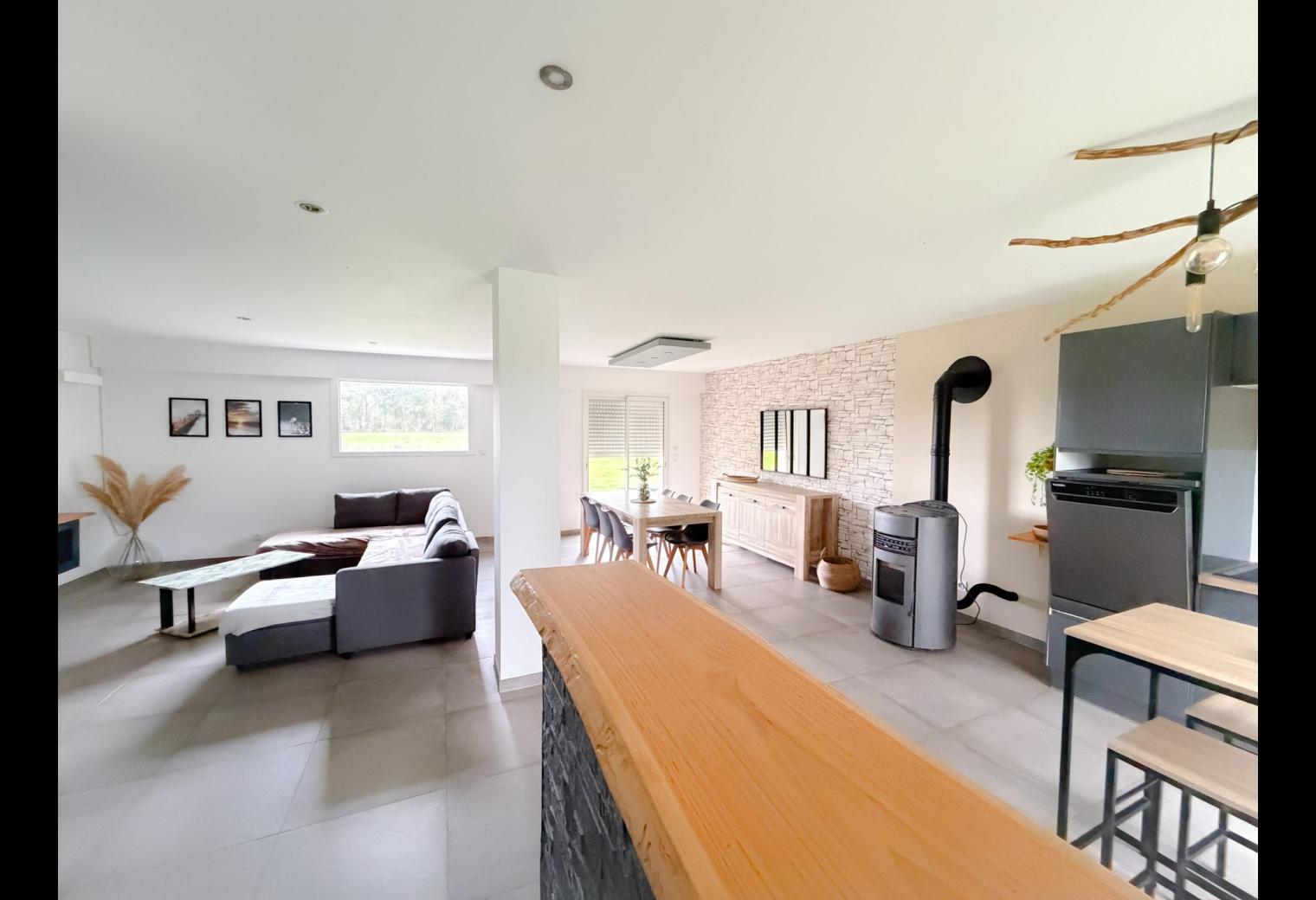 00435cb7-2c07-40d3-b9a8-e9b760ef492f.jpg