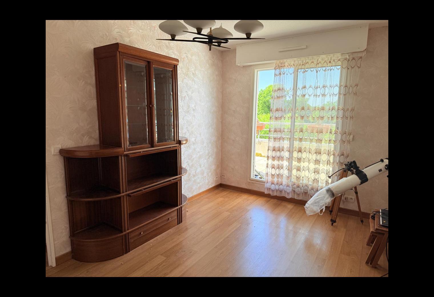 9972ce95-c90a-453d-bcbe-3f551668e786.jpg