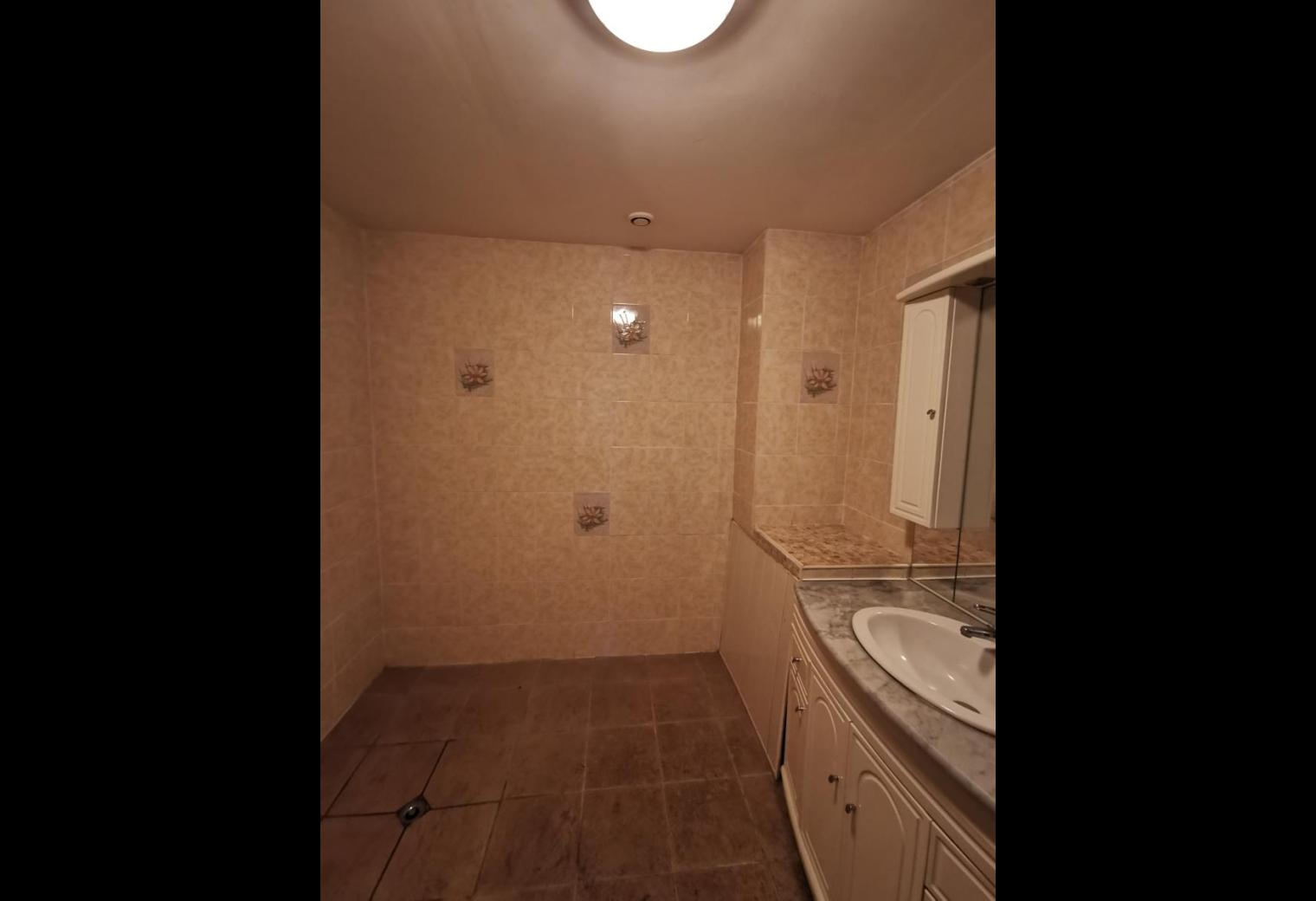 4d921ba0-4060-491f-b04c-c0c0d7c50ca7.jpg