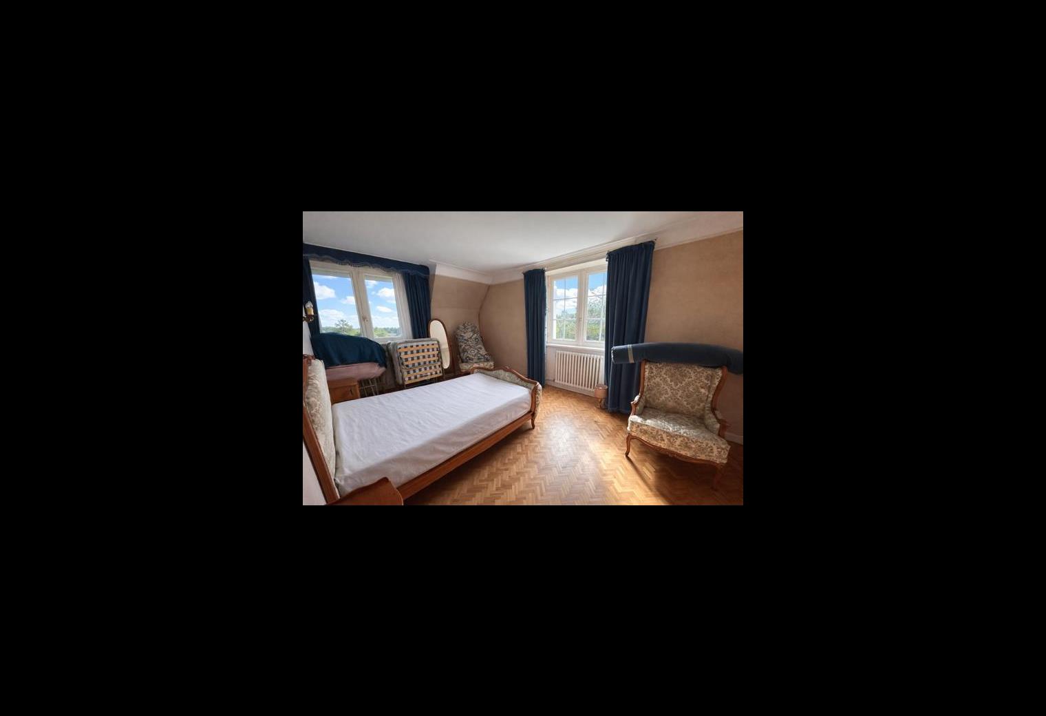 3d975ad6-2a3d-4e87-9fd4-67d8ec011d26.jpg