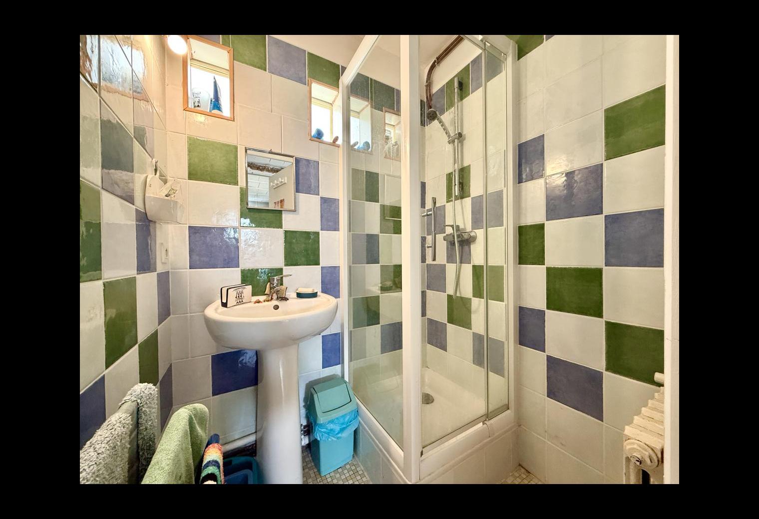 30a8969d-5bd6-4ed8-a7a9-4d5ab8cd4a01.jpg